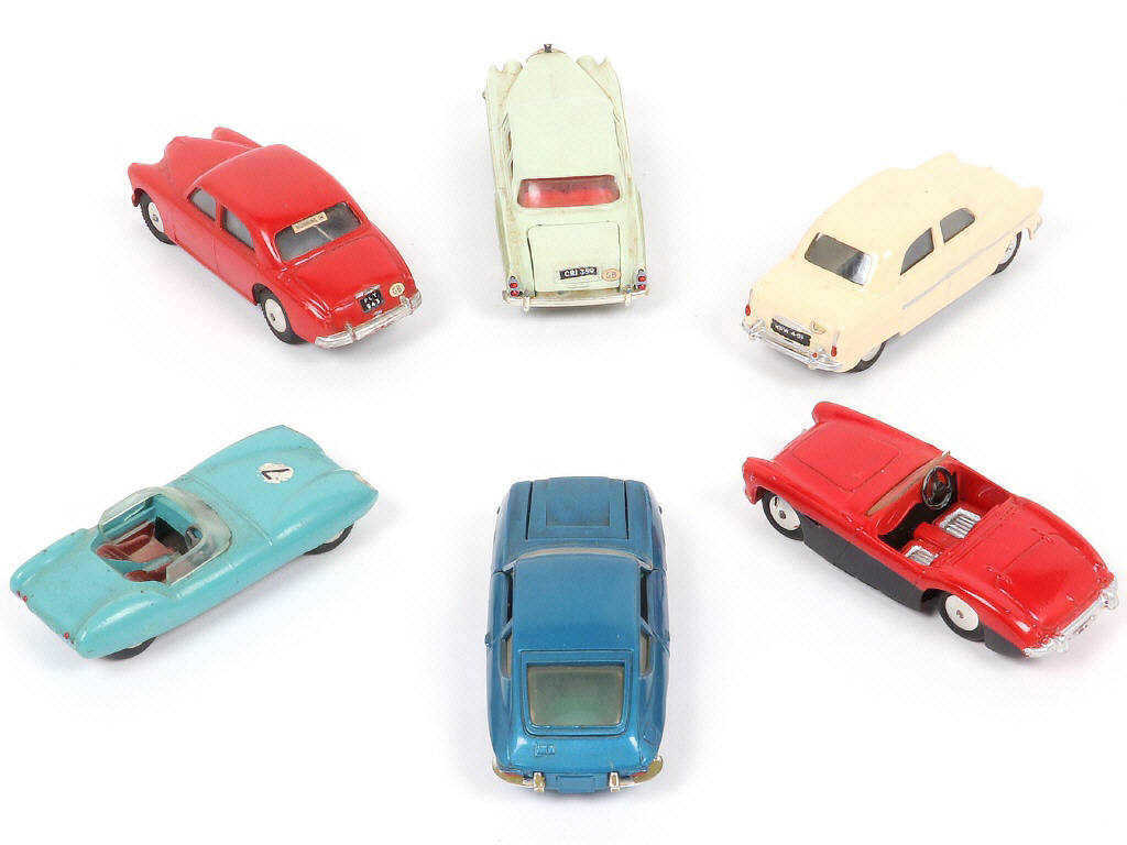 Lot 102 - CORGI TOYS (GB) (6)