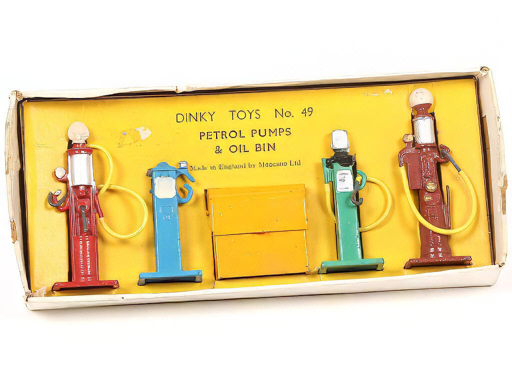 Lot 155 - DINKY TOYS (GB) (1)