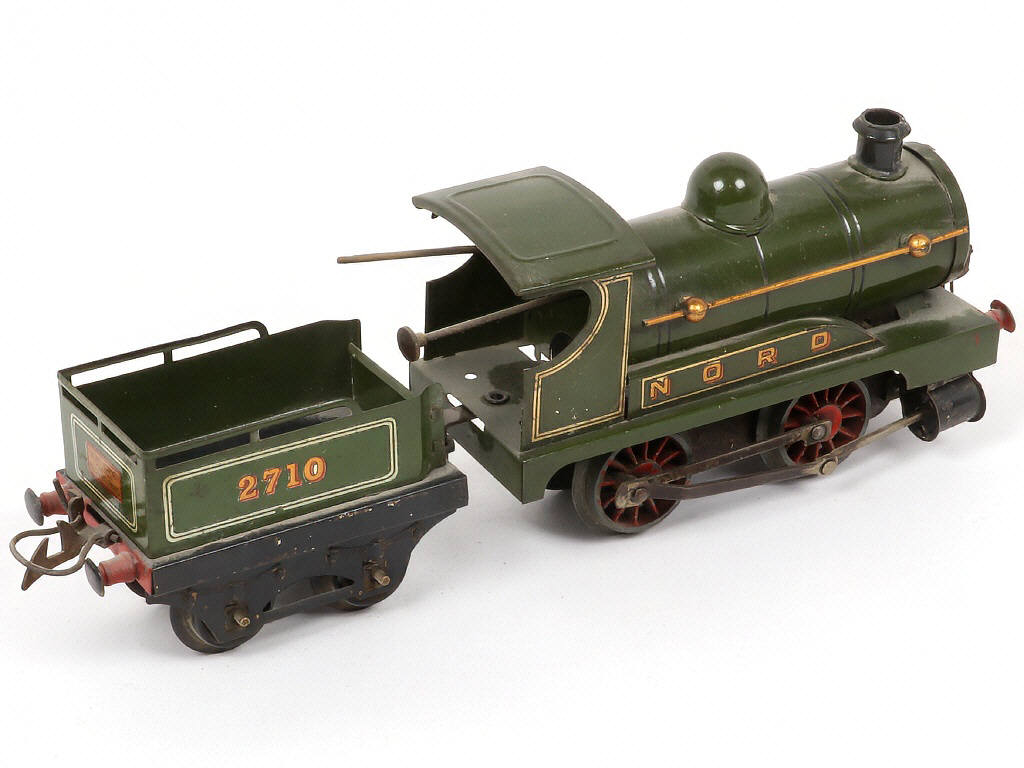 Lot 31 - HORNBY 'O' (FRANCE) (2)