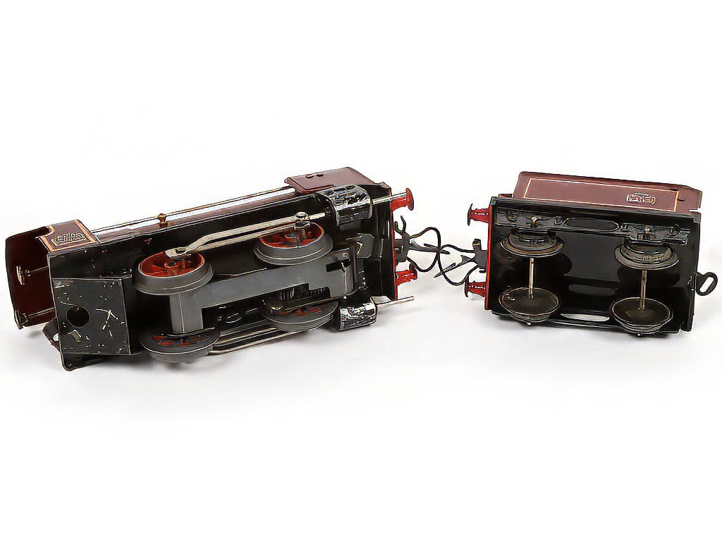 Lot 30 - HORNBY 'O' (FRANCE) (2)