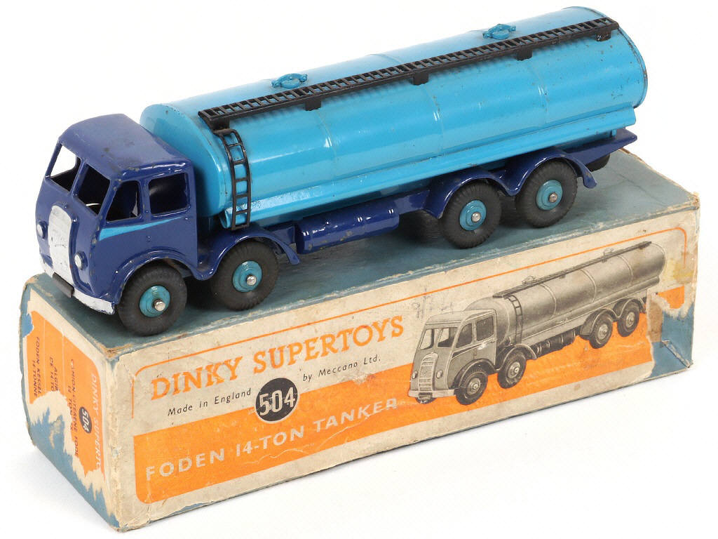 Lot 171 - DINKY TOYS (GB) (1)