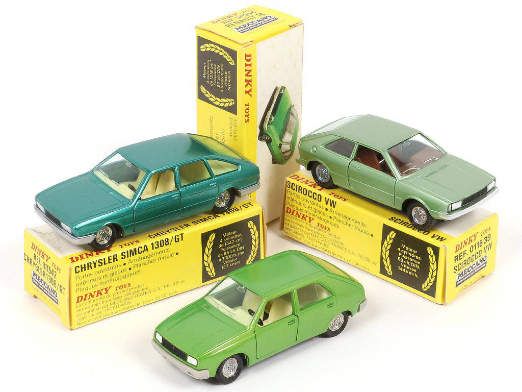Lot 248 - DINKY TOYS (FRANCE) (3)