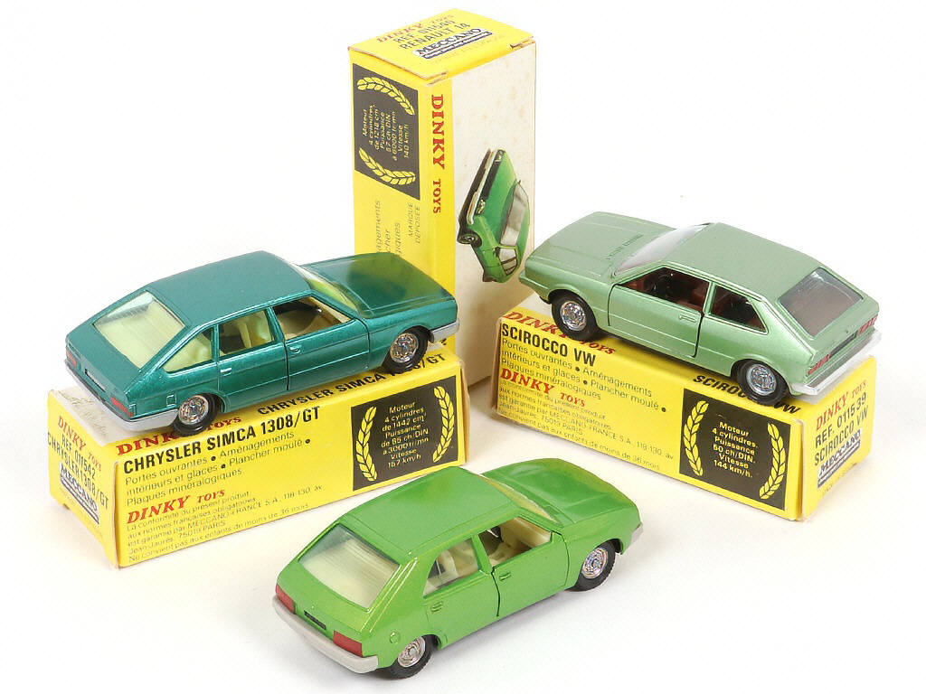 Lot 248 - DINKY TOYS (FRANCE) (3)