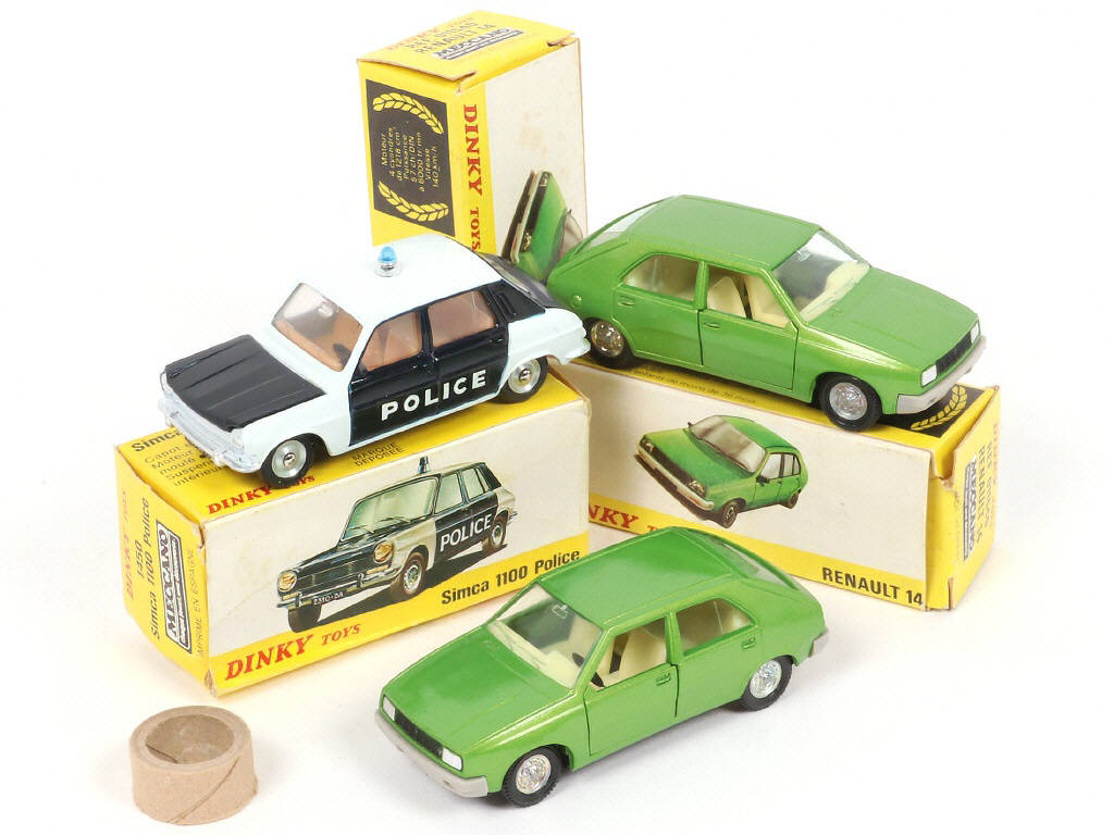 Lot 249 - DINKY TOYS (FRANCE) (3)