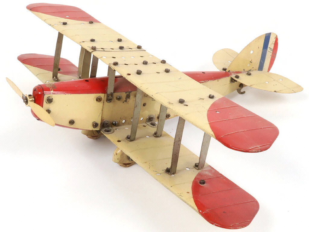 Lot 58 - MECCANO (1)