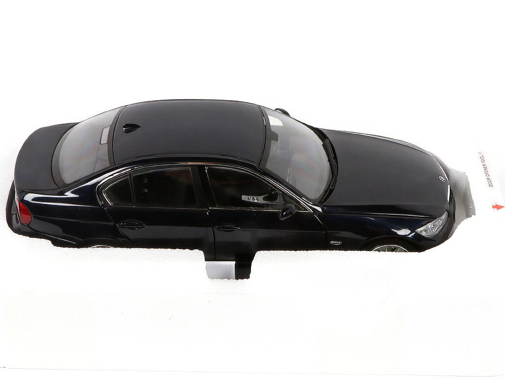 Lot 100 - KYOSHO (JAPON) (1)