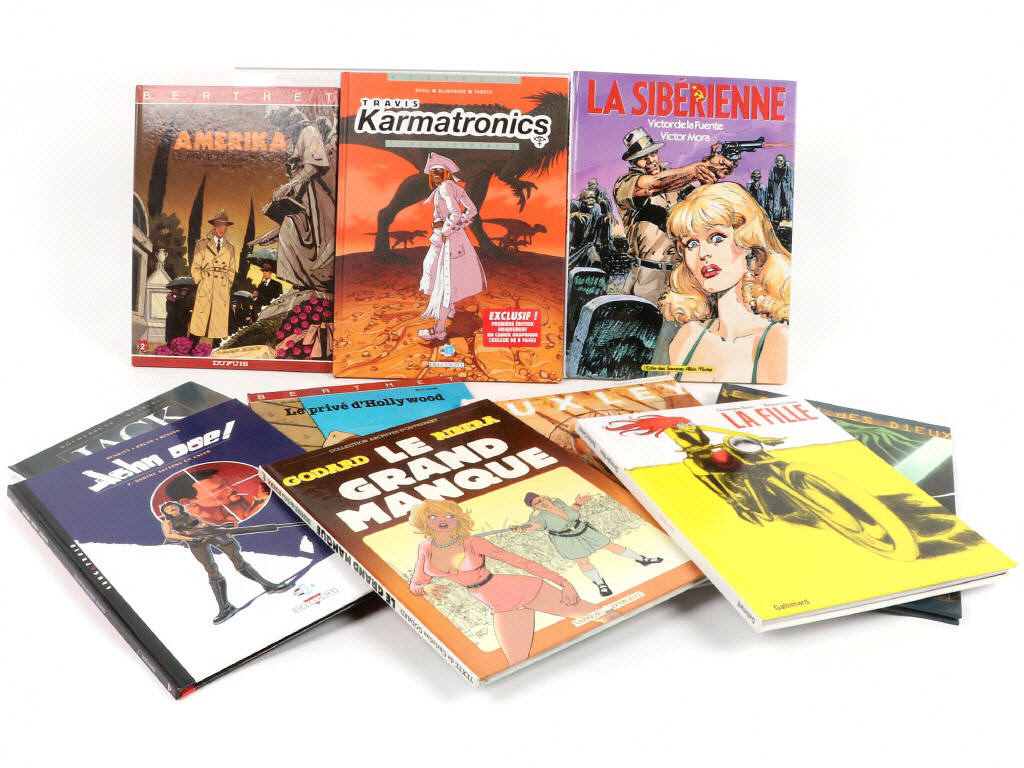 Lot 16 - DIVERS (10)