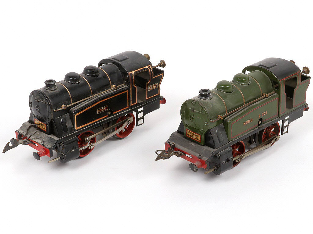 Lot 85 - HORNBY 'O' (FRANCE) (2)