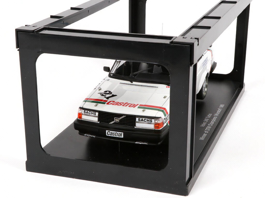 Lot 18 - AUTOART (ALLEMAGNE) (1)