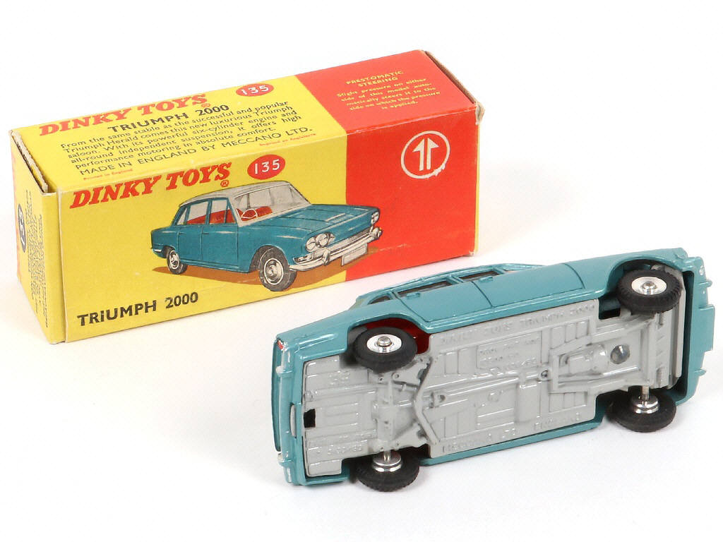 Lot 176 - DINKY TOYS (GB) (1)