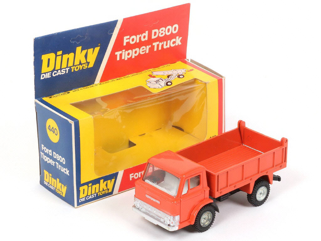 Lot 81 - DINKY TOYS (GB) (1)