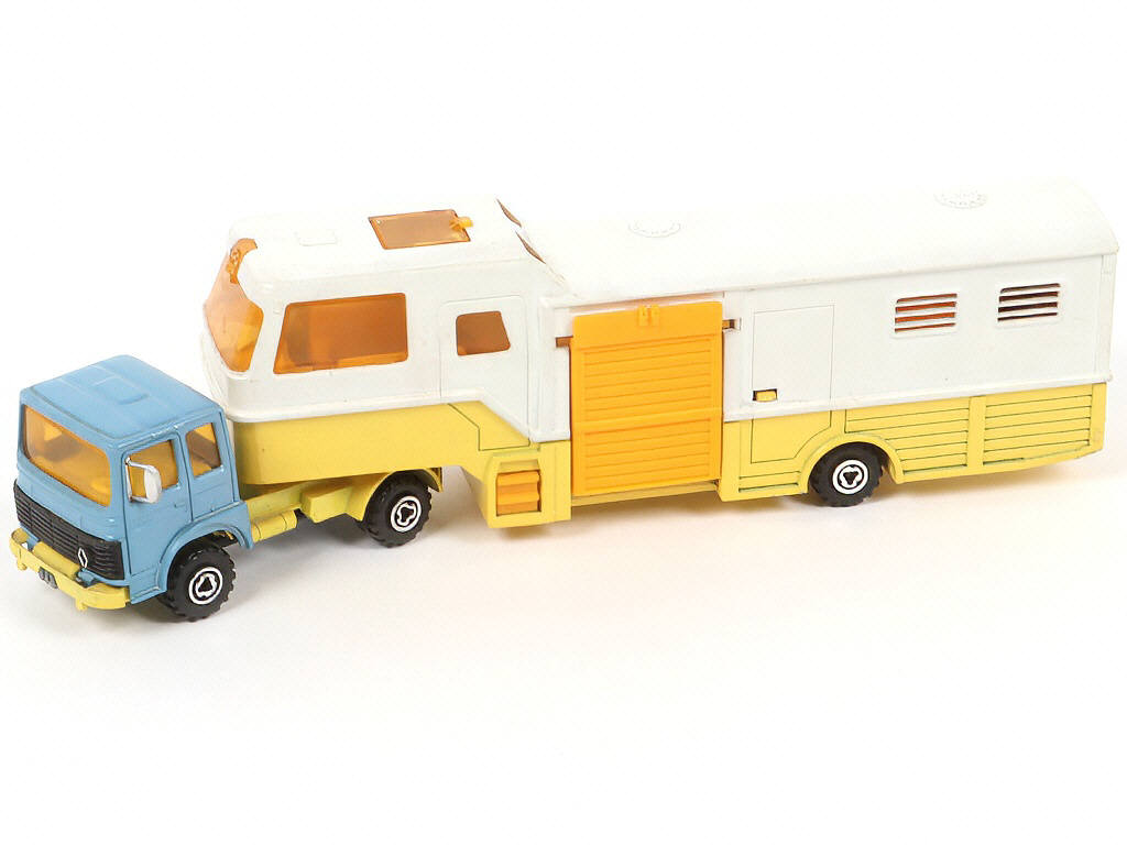 Lot 1 - MAJORETTE (FRANCE) (1)