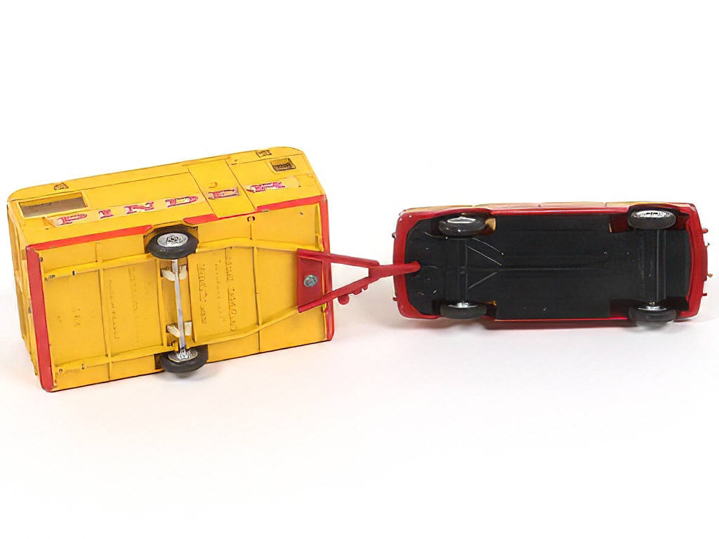 Lot 192 - DINKY TOYS (FRANCE) (2)