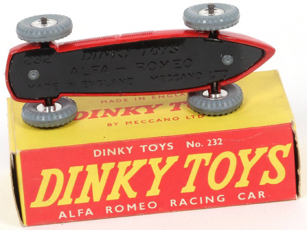 Lot 116 - DINKY TOYS (GB) (1)
