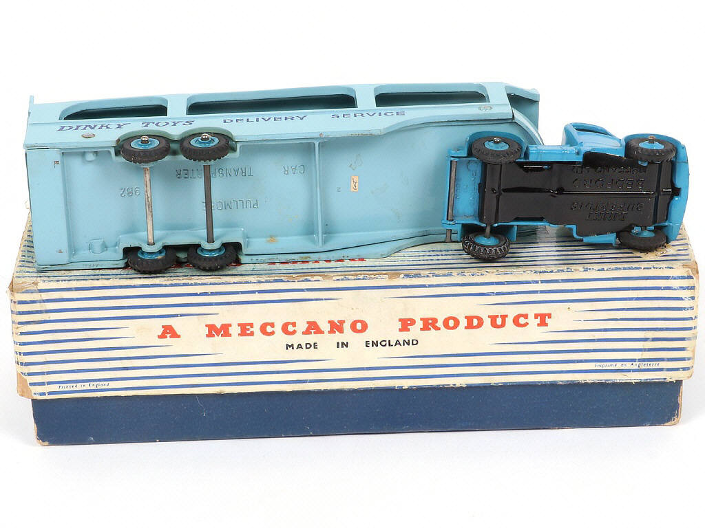 Lot 77 - DINKY TOYS (GB) (1)