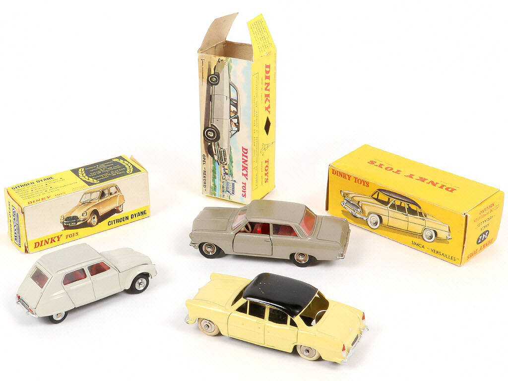 Lot 201 - DINKY TOYS (FRANCE) (3)