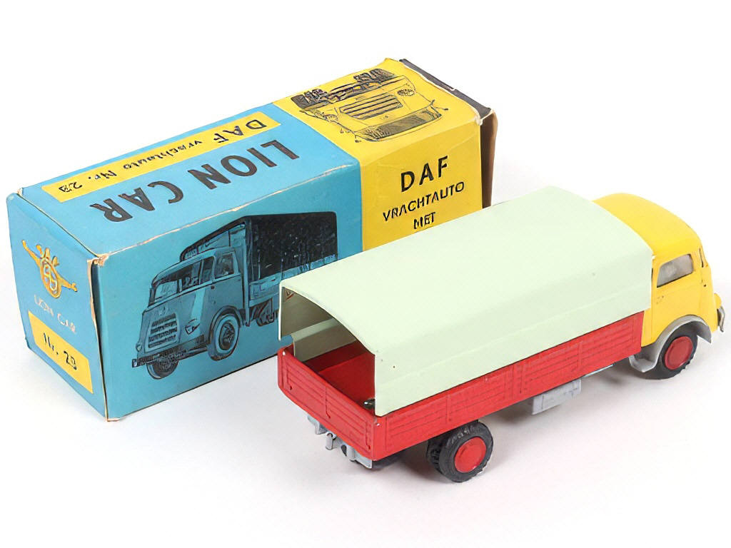 Lot 48 - LION-CAR (PAYS-BAS) (1)