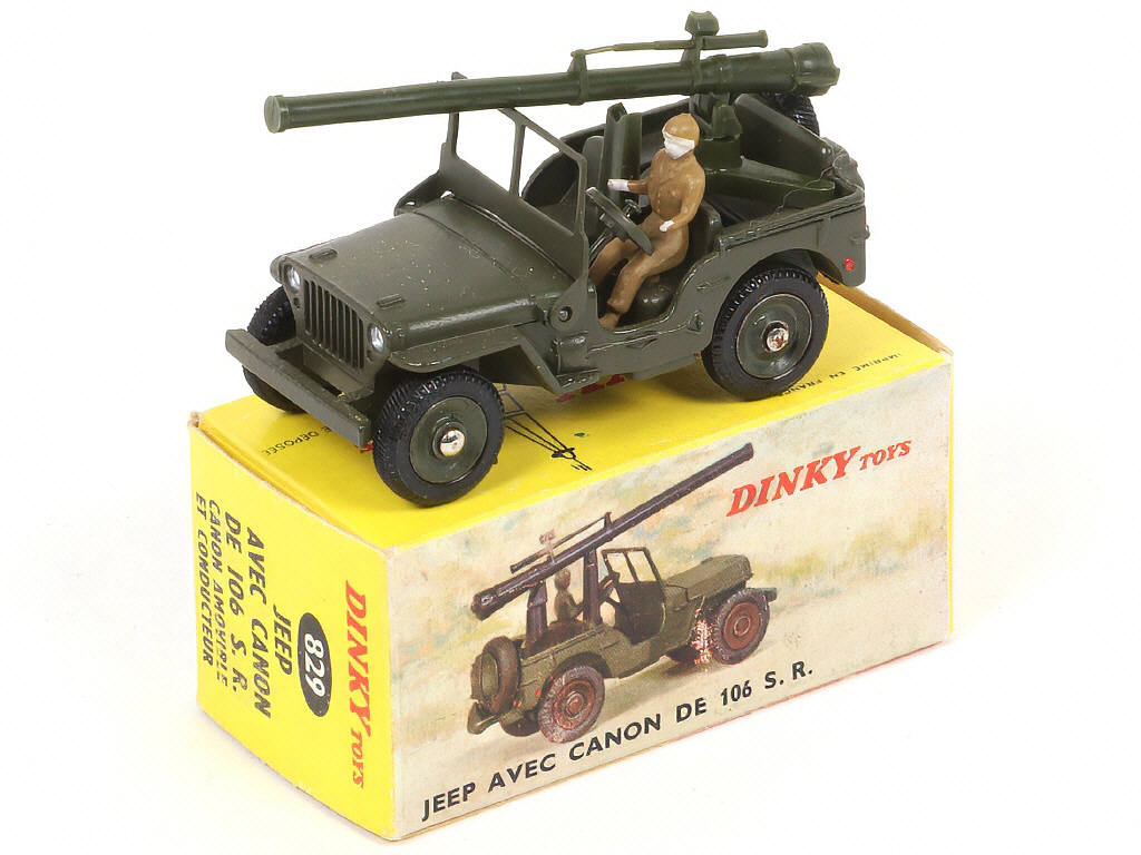 Lot 271 - DINKY TOYS (FRANCE) (1)
