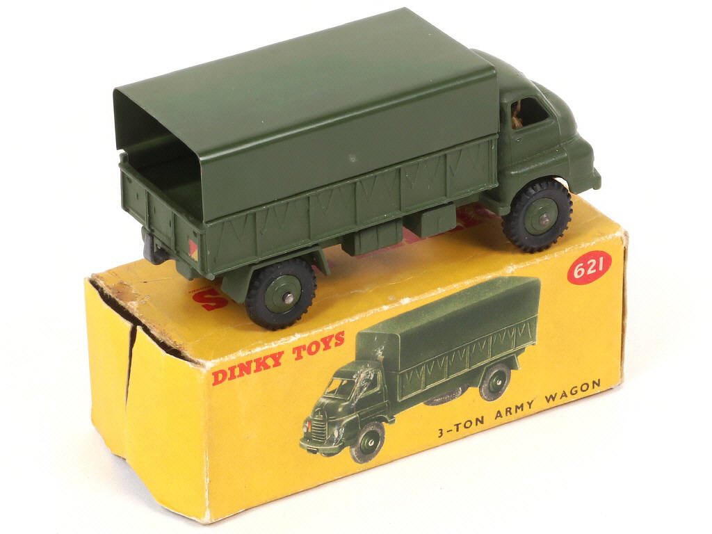 Lot 260 - DINKY TOYS (GB) (1)