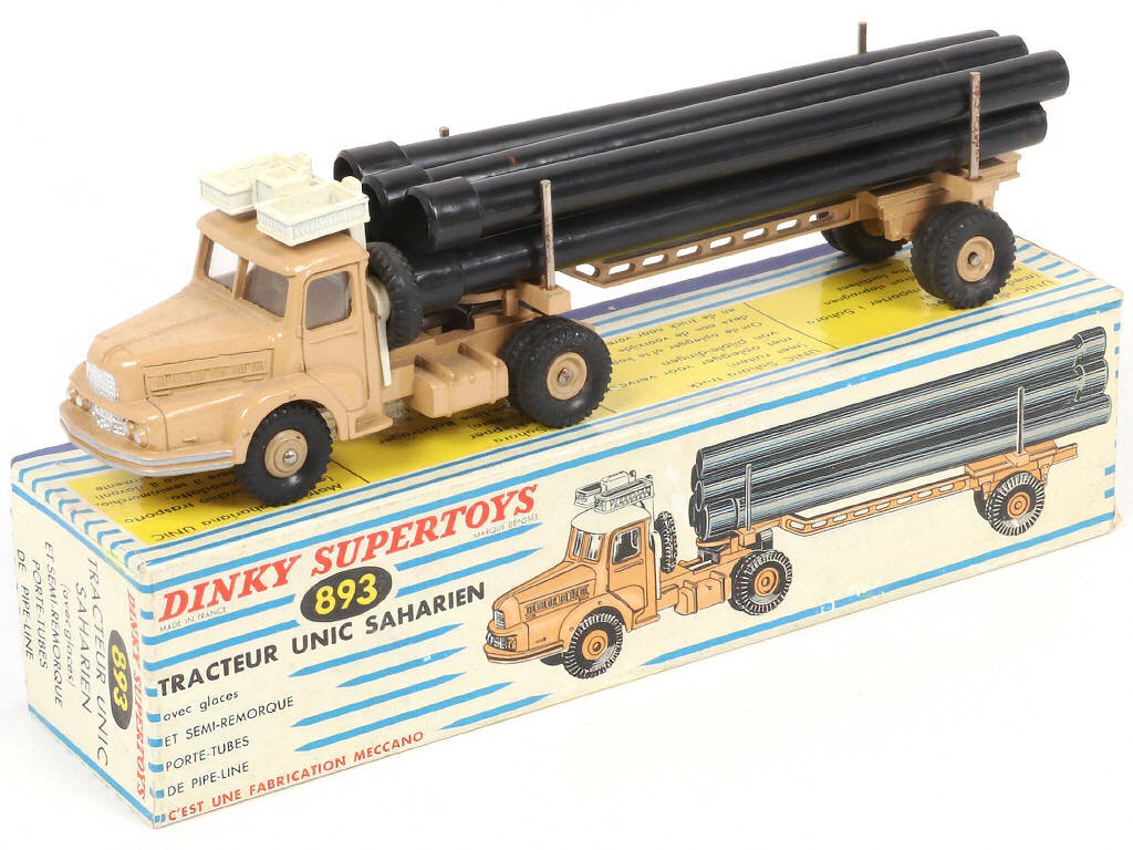 Lot 82 - DINKY TOYS (FRANCE) (1)