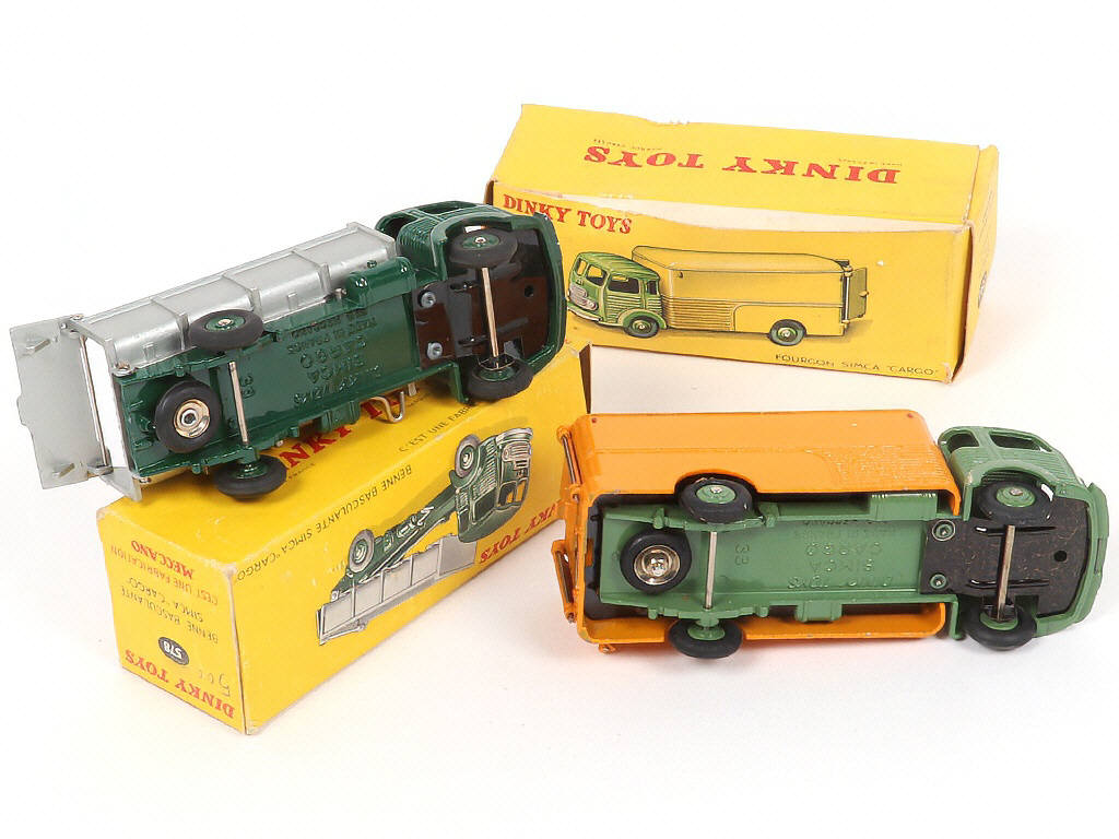 Lot 84 - DINKY TOYS (FRANCE) (2)
