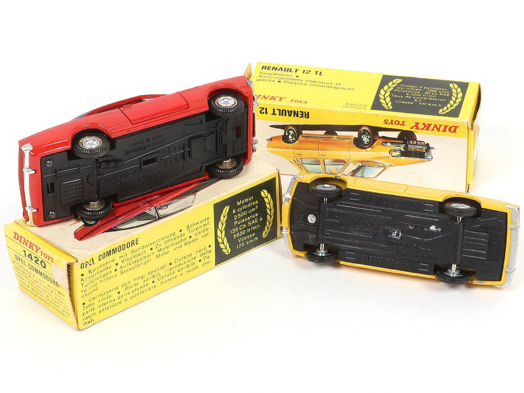 Lot 194 - DINKY TOYS (FRANCE) (2)