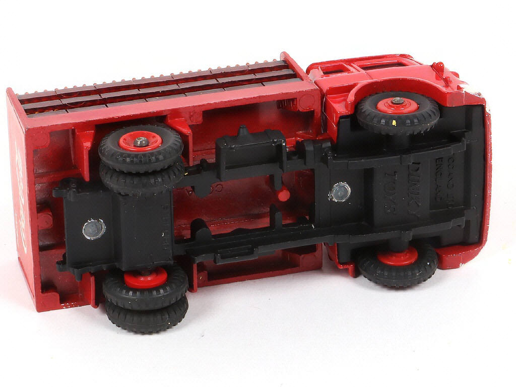 Lot 68 - DINKY TOYS (GB) (1)