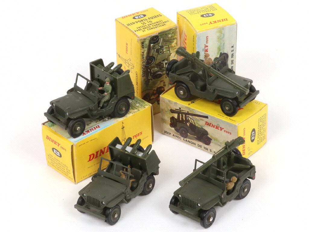 Lot 282 - DINKY TOYS (FRANCE) (4)