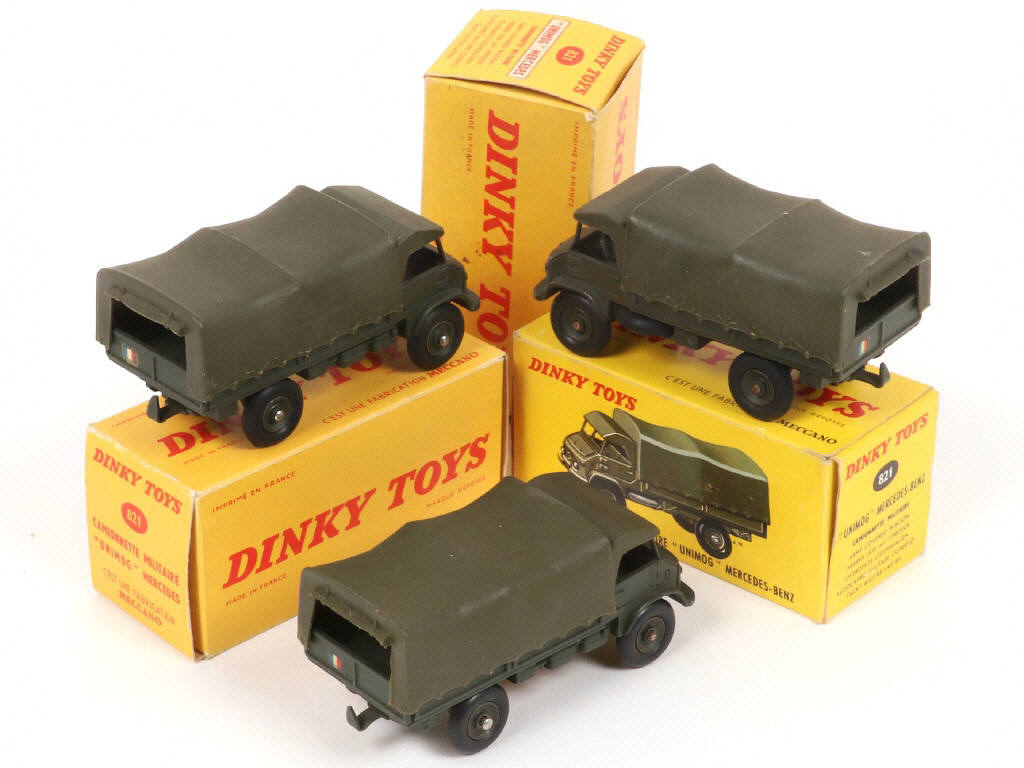 Lot 272 - DINKY TOYS (FRANCE) (3)
