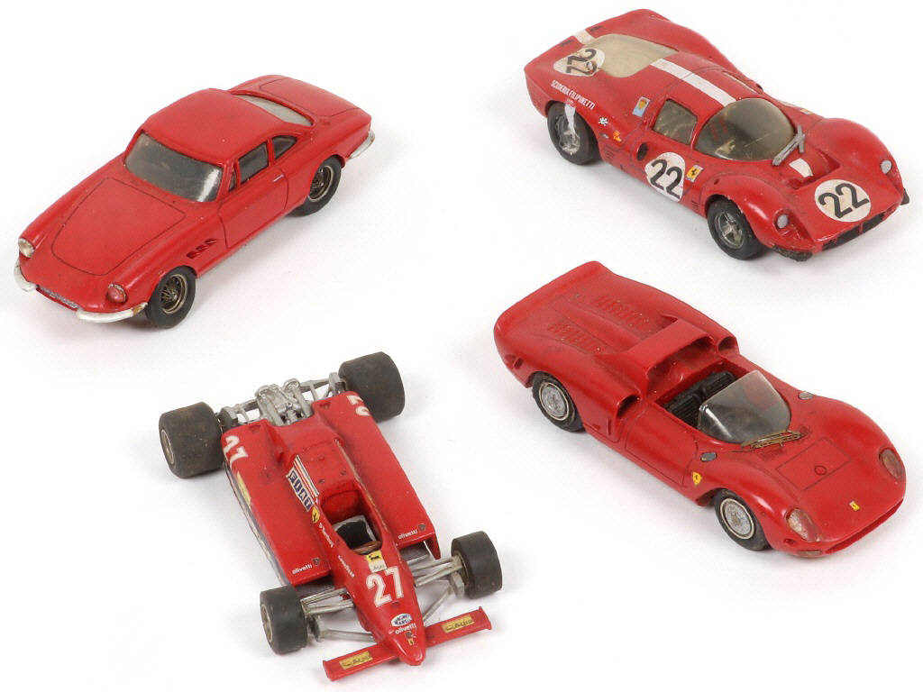 Lot 295 - DIVERS (4)