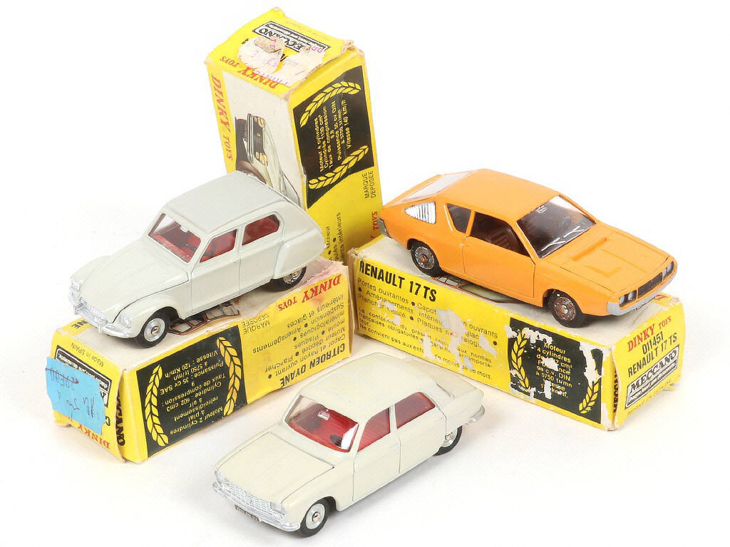 Lot 256 - DINKY TOYS (FRANCE) (3)