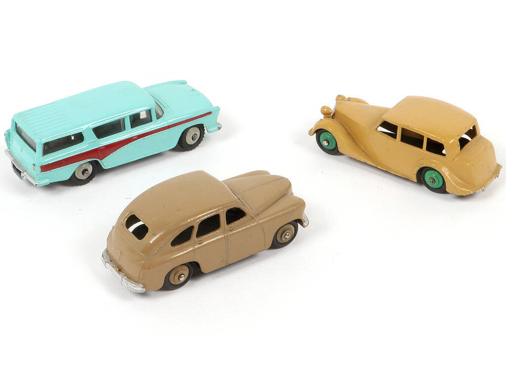 Lot 168 - DINKY TOYS (GB) (3)