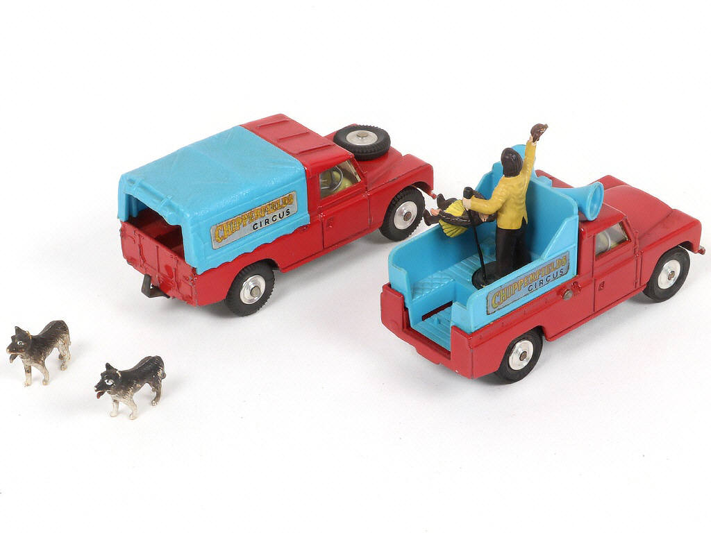 Lot 157 - CORGI TOYS (GB) (4)