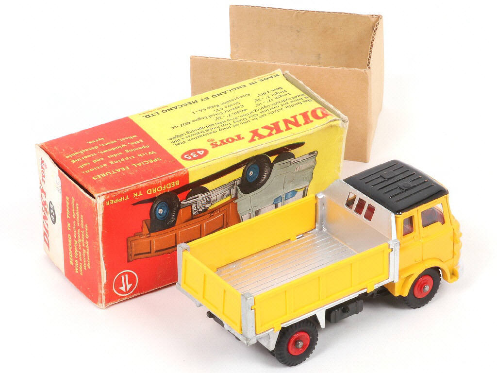Lot 138 - DINKY TOYS (GB) (1)