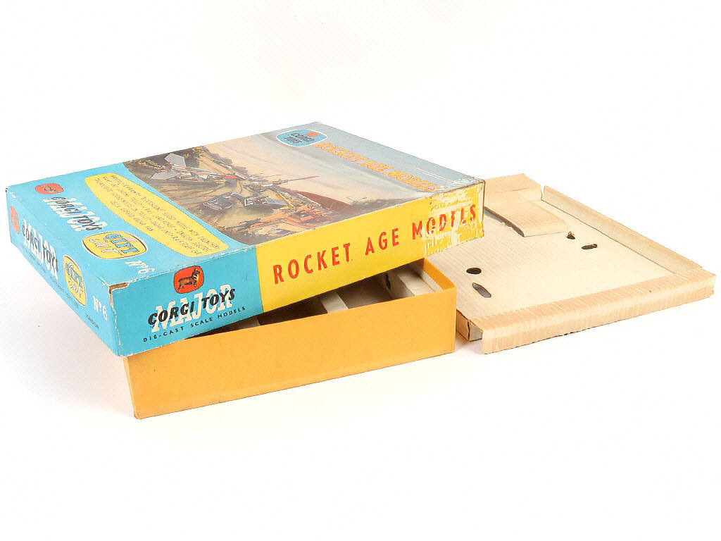 Lot 200 - CORGI TOYS (GB) (1)