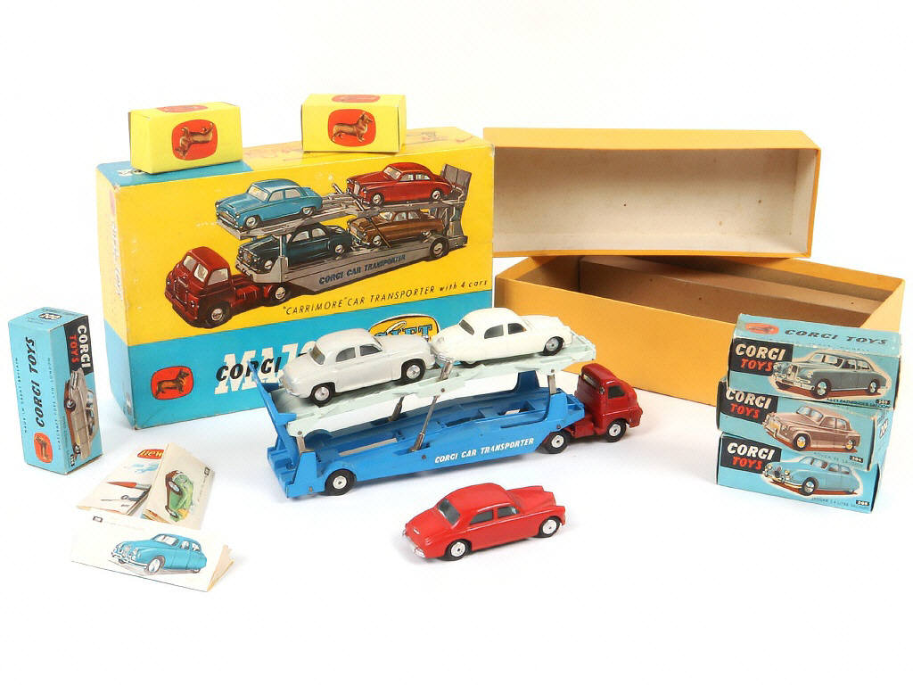 Lot 2 - CORGI TOYS (GB) (1)