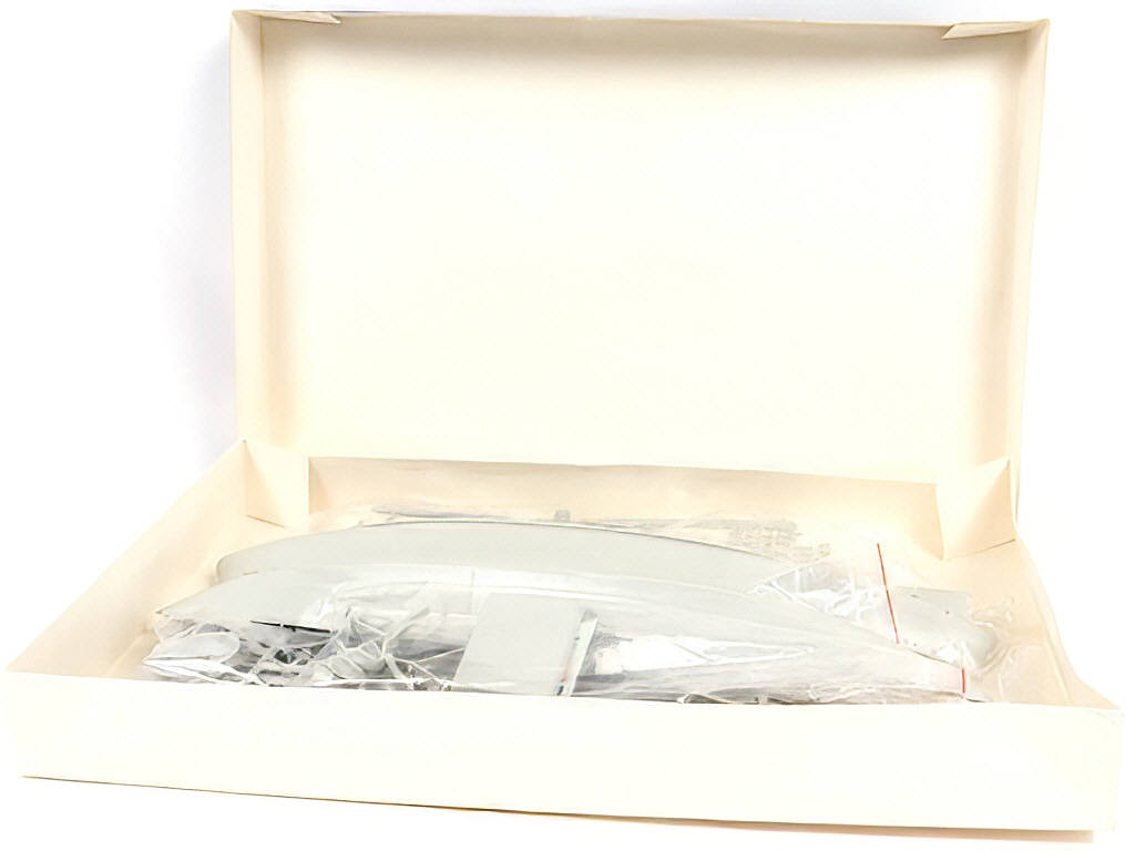 Lot 357 - DIVERS (4)