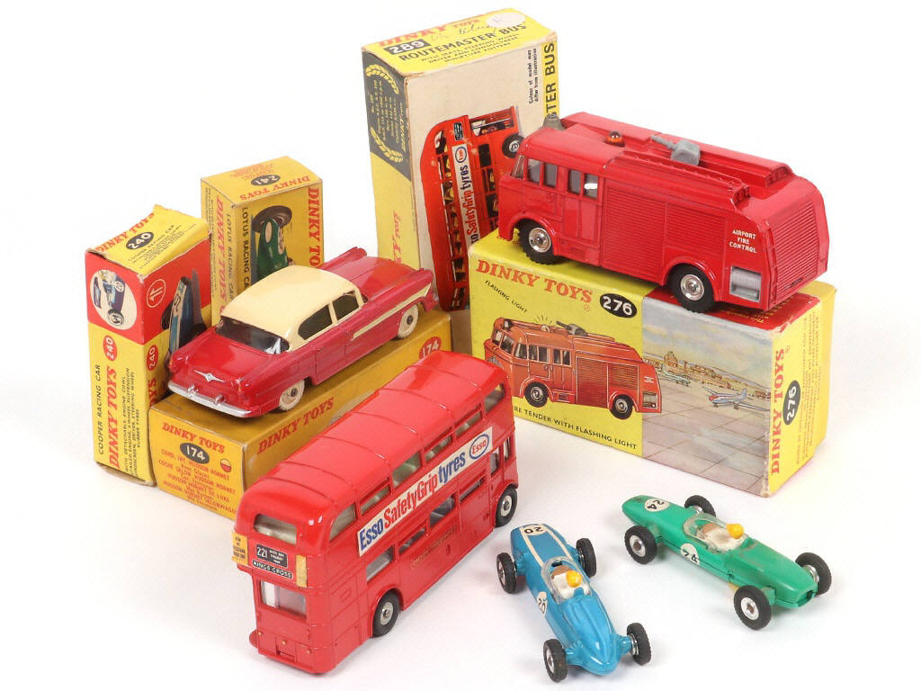 Lot 184 - DINKY TOYS (GB) (5)