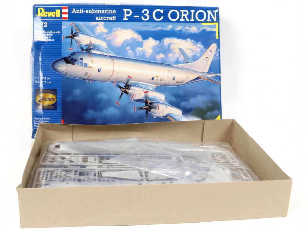 Lot 358 - DIVERS (5)