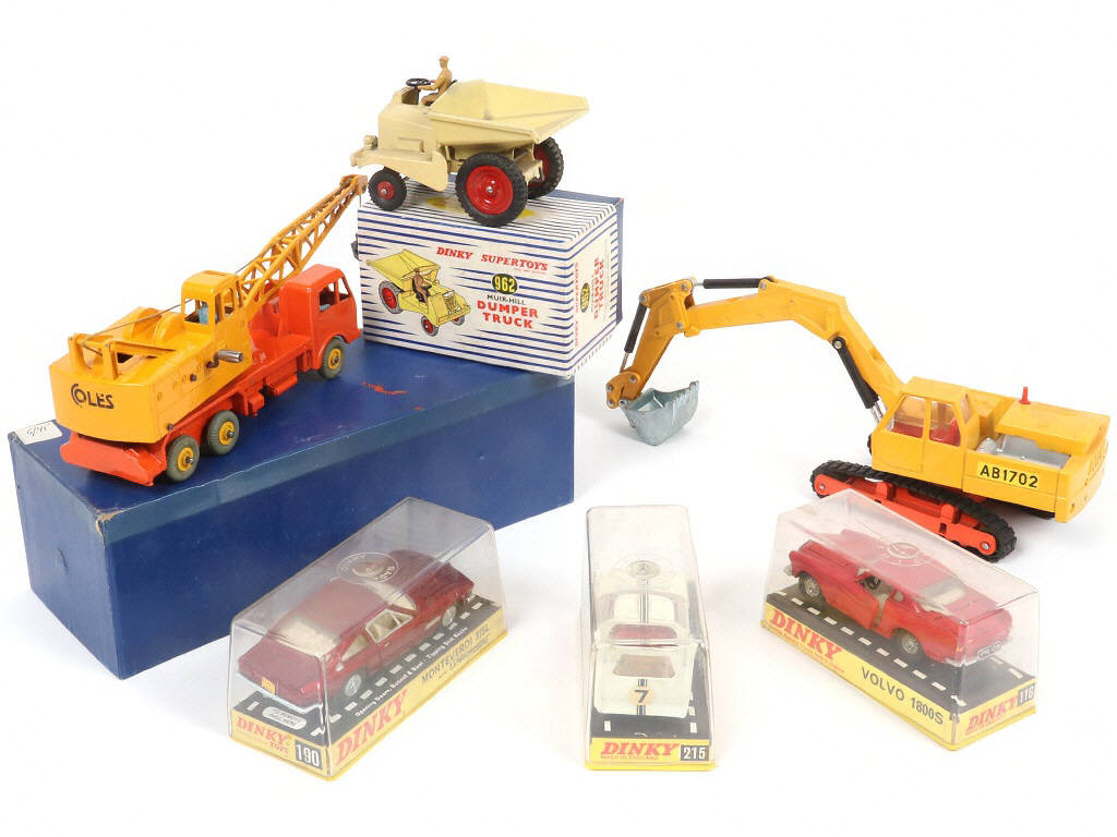 Lot 72 - DINKY TOYS (GB) (6)