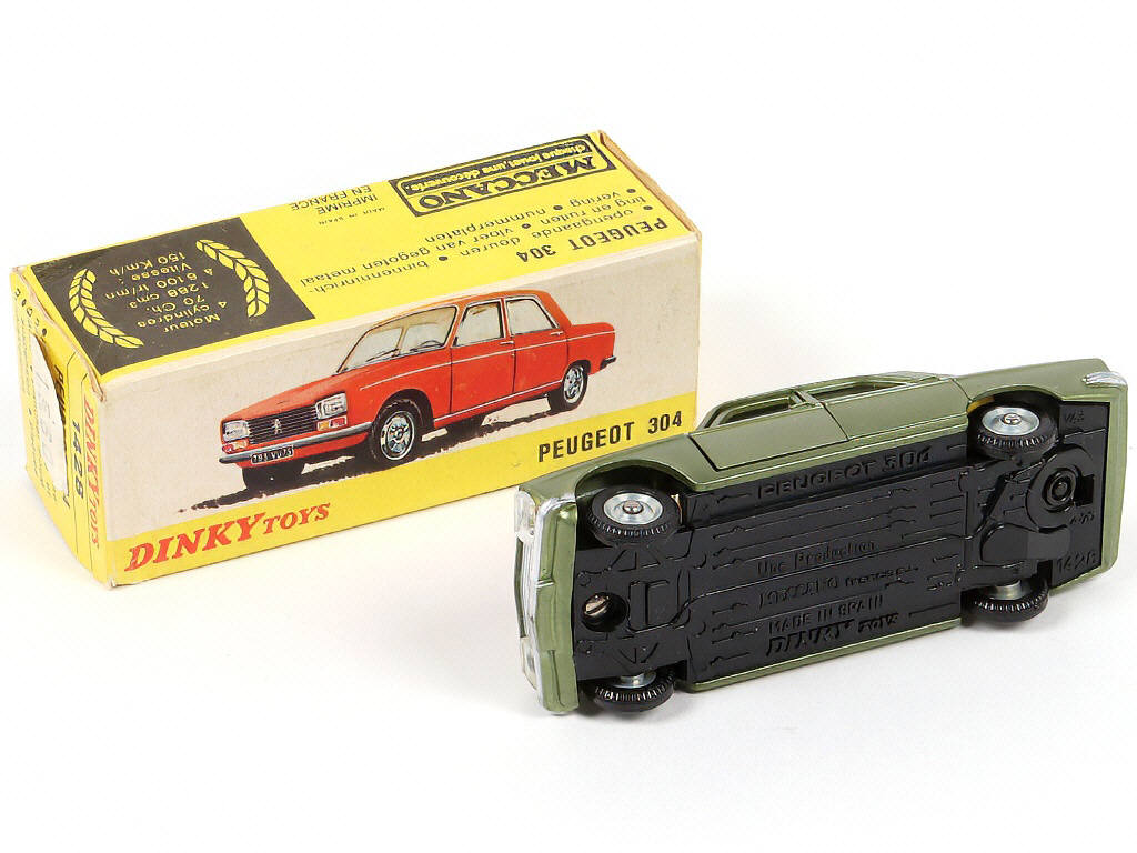 Lot 218 - DINKY TOYS (FRANCE) (1)