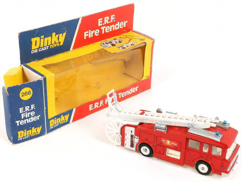 Lot 73 - DINKY TOYS (GB) (1)
