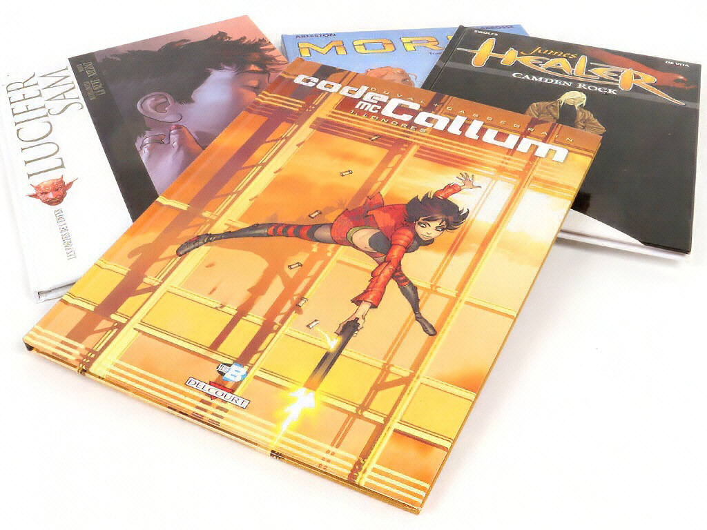 Lot 359 - DIVERS (10)