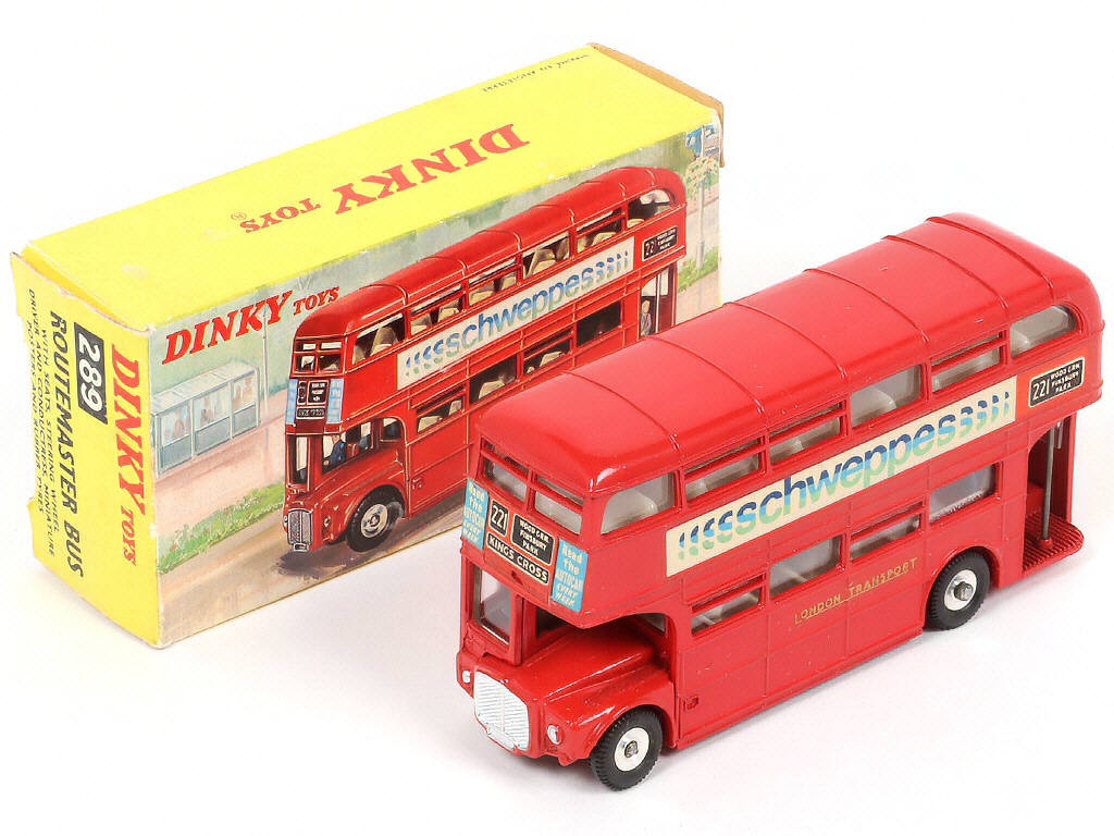 Lot 207 - DINKY TOYS (GB) (1)