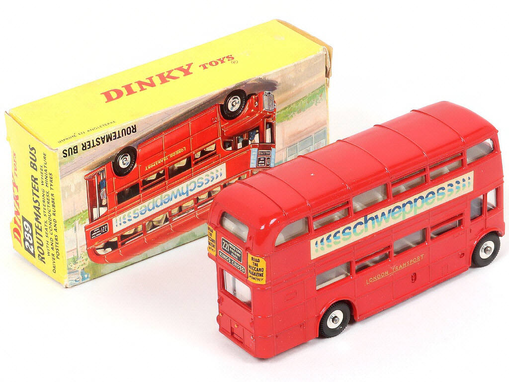 Lot 207 - DINKY TOYS (GB) (1)