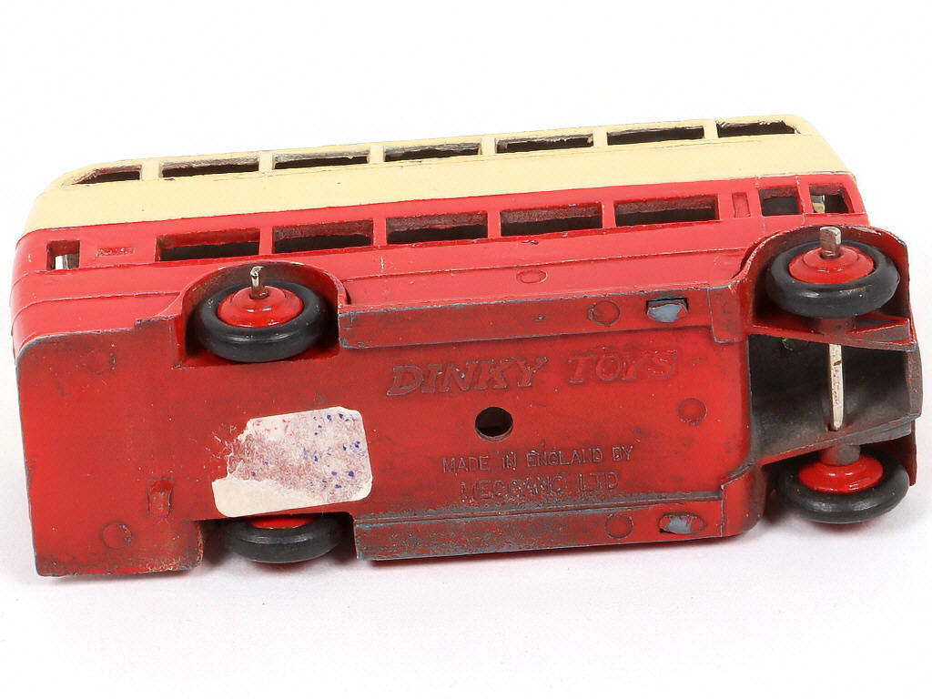 Lot 208 - DINKY TOYS (GB) (1)