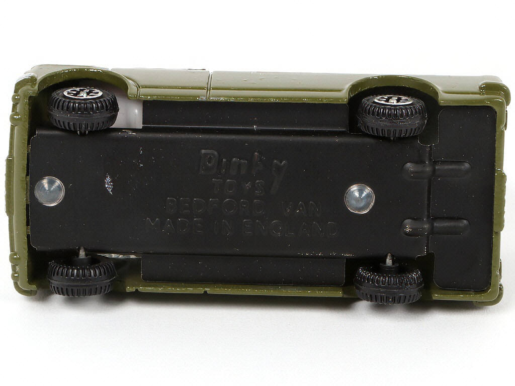 Lot 211 - DINKY TOYS (GB) (1)