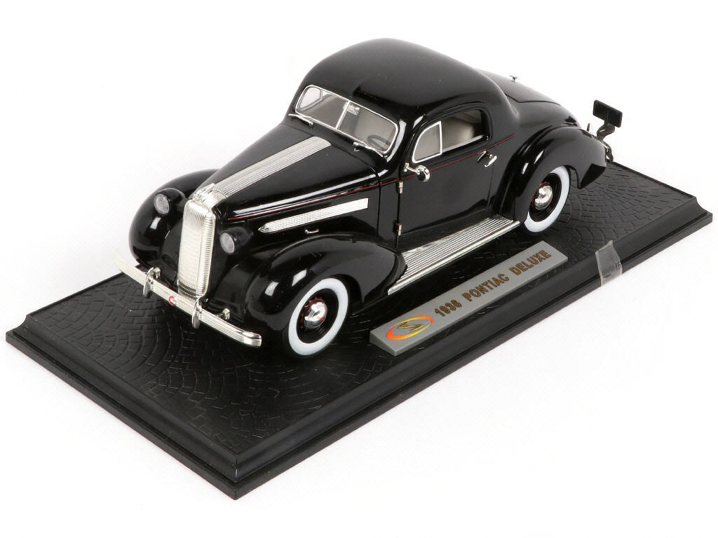 Lot 22 - SIGNATURE MODELS (CHINE) (2)