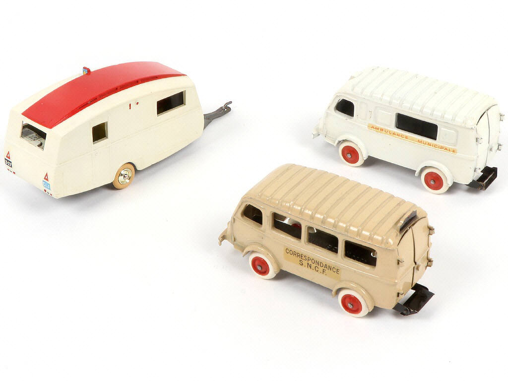 Lot 246 - C.I.J. (FRANCE) (3)