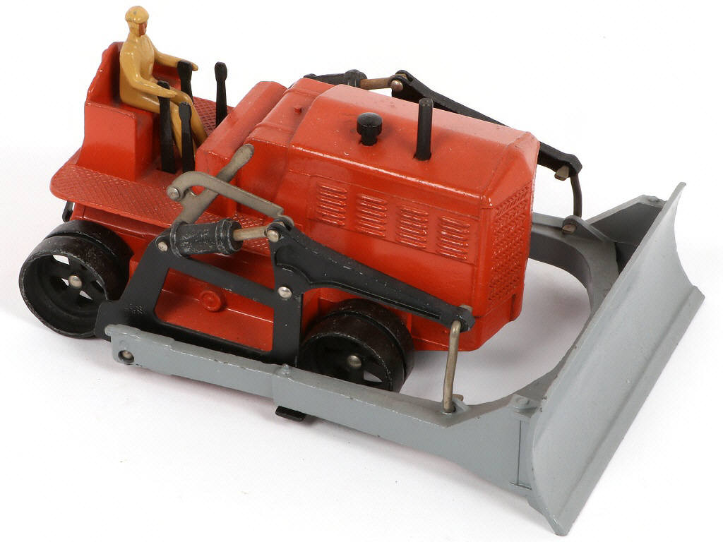 Lot 240 - DINKY TOYS (FRANCE) (3)